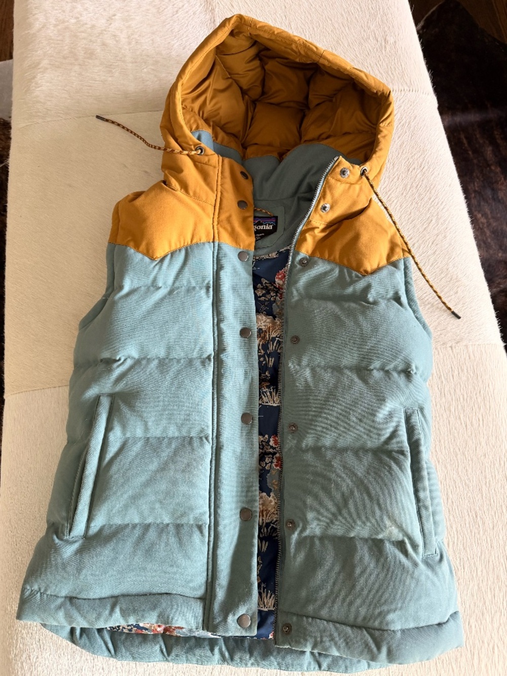 Patagonia Bivy Hooded Down Snap Button Vest Shadow Blue Women's Small
